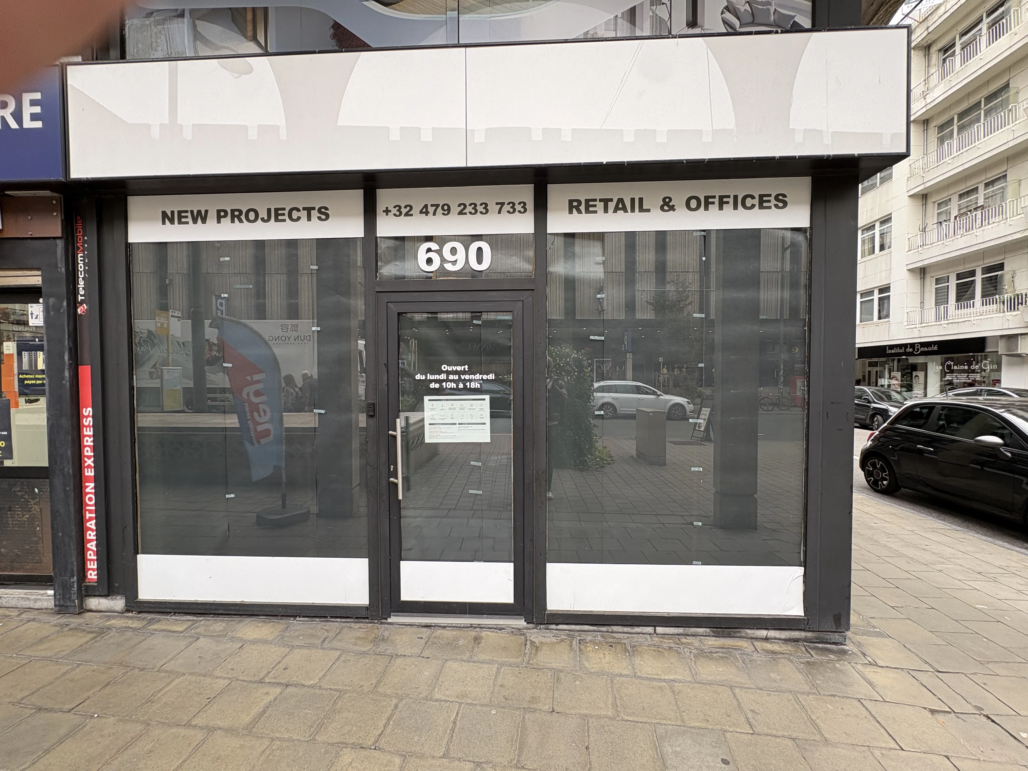 Five Barber avant - Ancienne devanture avec stickers vitrine