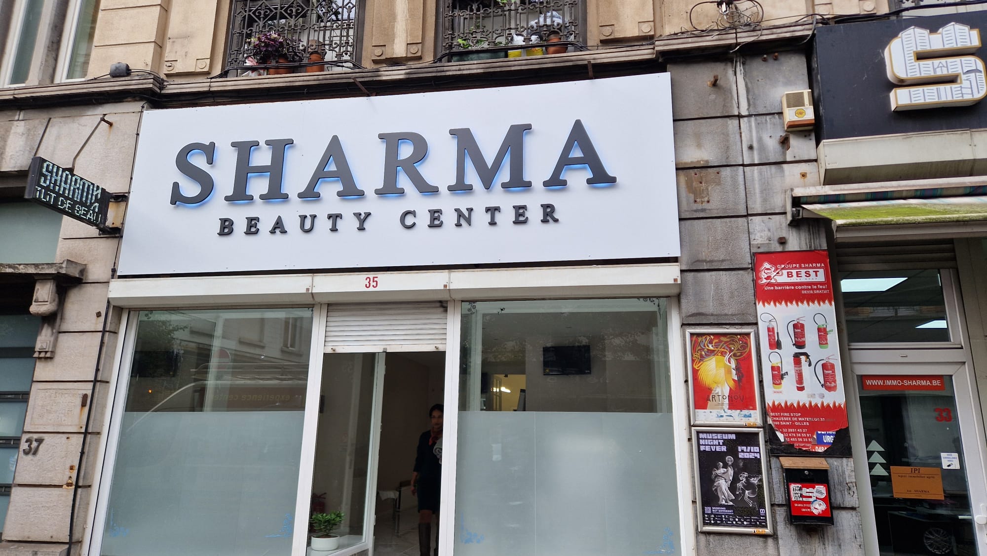 Enseigne Sharma Beauty Center vue 1